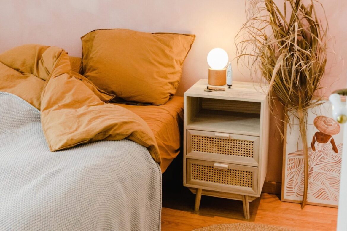 Glam Up Your Bedroom with Best Bedside Table